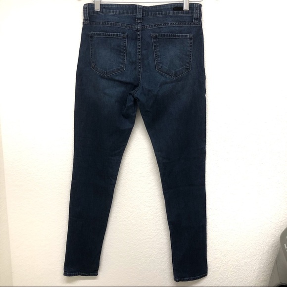 Kut from the Kloth - Elle Stiletto Skinny Jeans - Picture 3 of 7